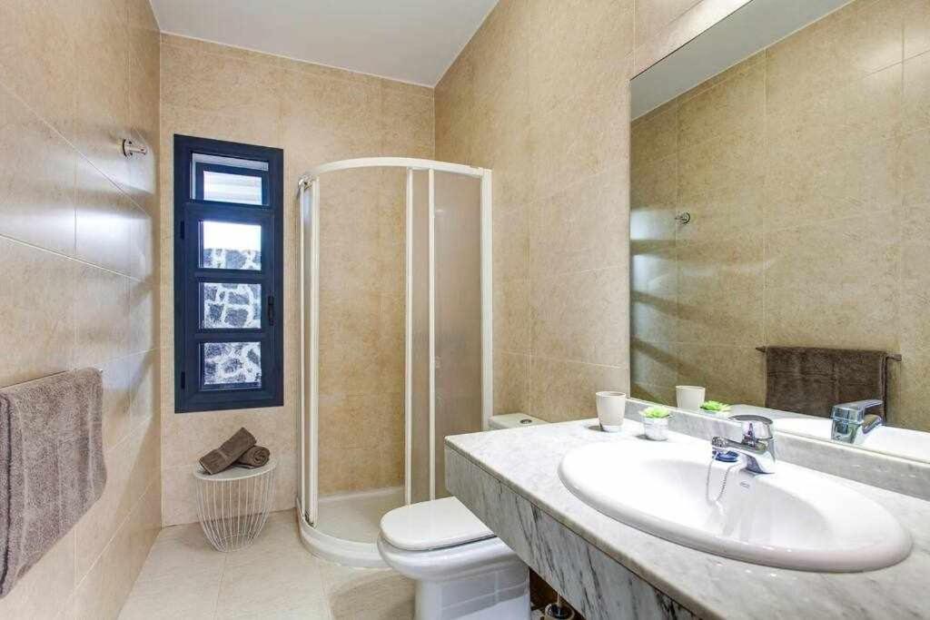 Homu Bianca Fantastica Villa Con Piscina Privad Playa Blanca  Eksteriør billede