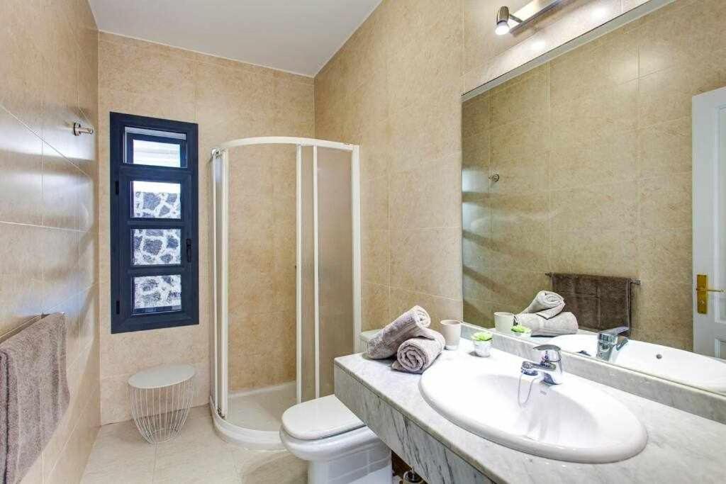 Homu Bianca Fantastica Villa Con Piscina Privad Playa Blanca  Eksteriør billede